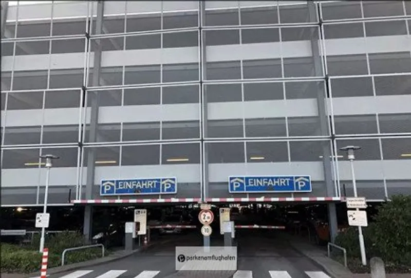 Parken Flughafen Hamburg P2 Bild 3