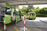 Das Parkhaus Frankfurt Shuttle busse Hinteransicht