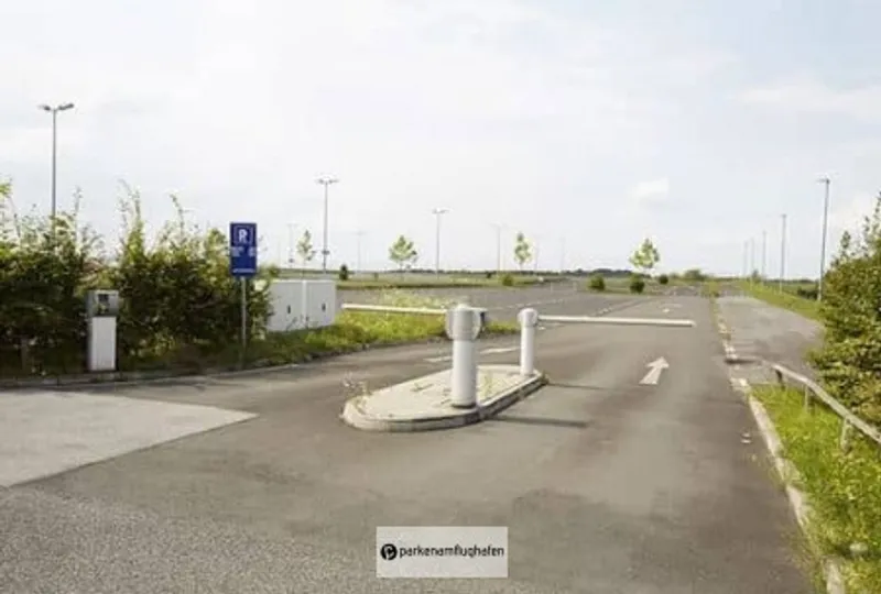 Parken Flughafen Dortmund P3 Ein- & Ausfahrt